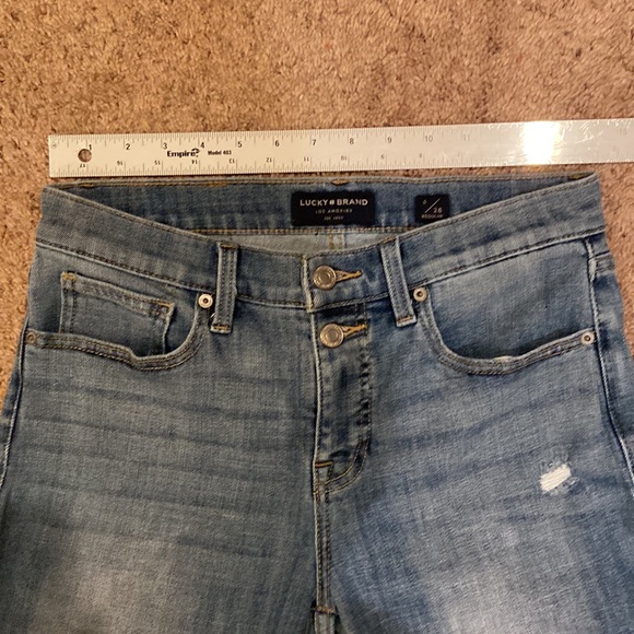 Lucky Women’s Skinny AVA Jeans, Sz6, Great Condition, 2 button with zipper fly. - Picture 6 of 15
